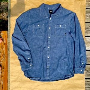 Vans long sleeve, classic cut denim button up, men’s Lg